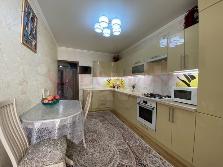 2-к. квартира, 67 м², 4/7 эт.