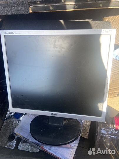 Монитор LG