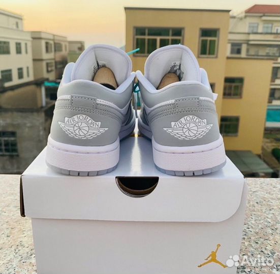 Nike Air Jordan 1 Low wolf Grey Оригинал