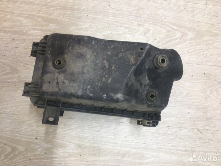 Корпус воздушного фильтра Geely MK