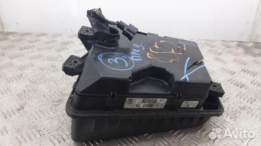 Блок предохранителей hyundai genesis (85F02M101)