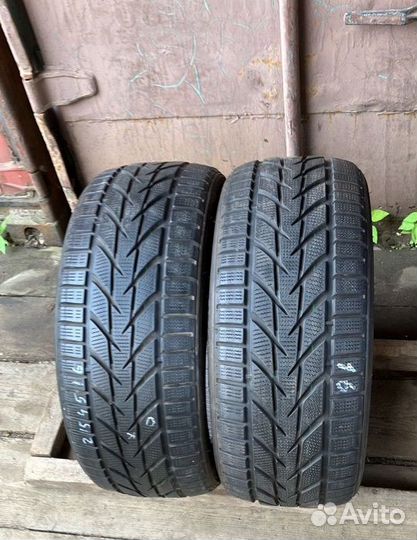 Toyo Snowprox S953 215/45 R16