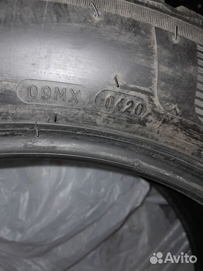 Michelin X-Ice North 4 215/55 R17 98T