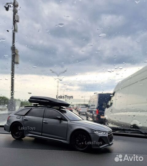 Модель автомобиля Audi RS6