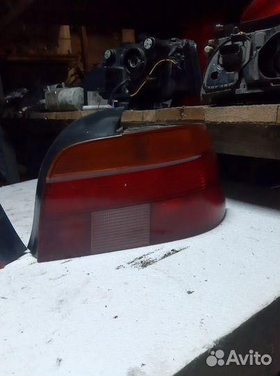 Фонарь задний правый левый бмв Е39 BMW E39