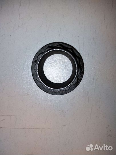 Гайка хвостовика редуктора Ивеко Дейли