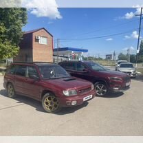 Subaru Forester 2.5 AT, 1997, битый, 300 000 км, с пробегом, цена 220 000 руб.