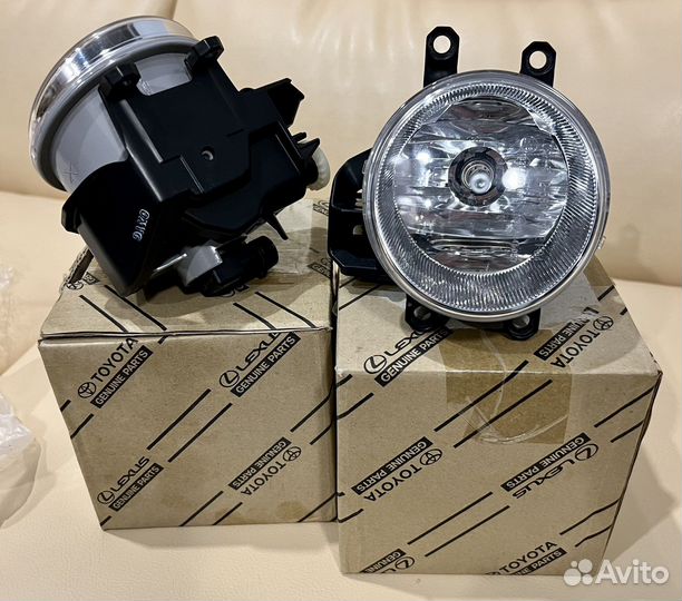 Противотуманная фара toyota