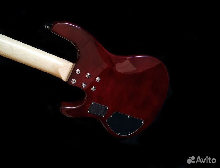 Бас-гитара Magna B2004M-BS