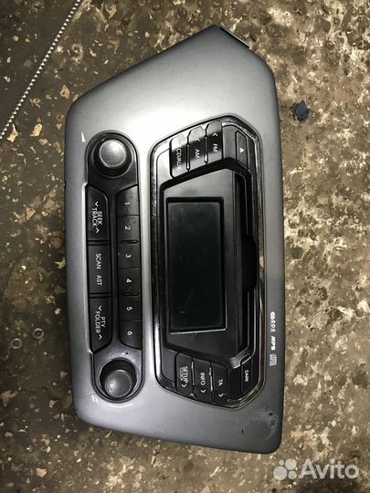 Штатная магнитола KIA Rio 3