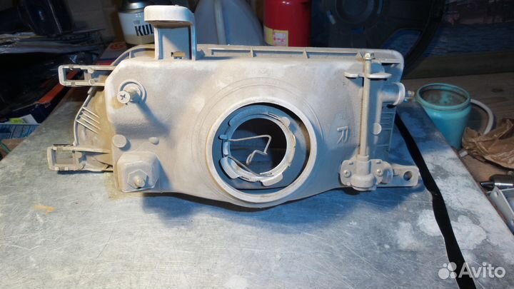 Фара от тойоты