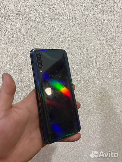 Samsung Galaxy A50, 4/64 ГБ