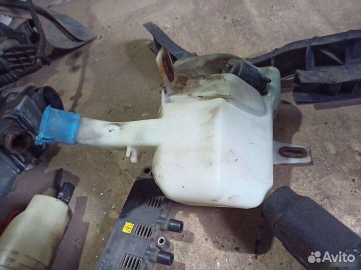 Бачок омывателя Fiat Albea