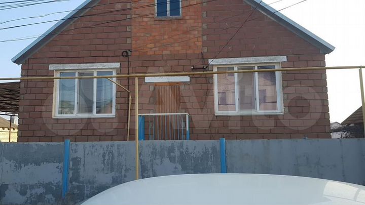 Дом 177,4 м² на участке 6 сот.