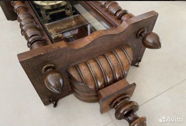 Старинные часы Фридрих Маут