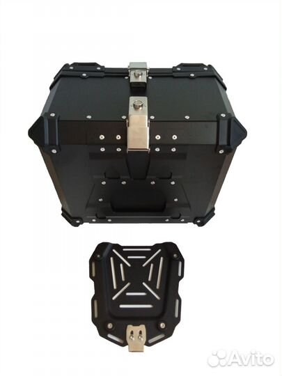 Центральный алюминиевый кофр 45 литров черный