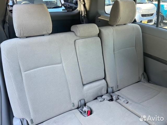 Toyota Isis 1.8 CVT, 2014, 44 000 км