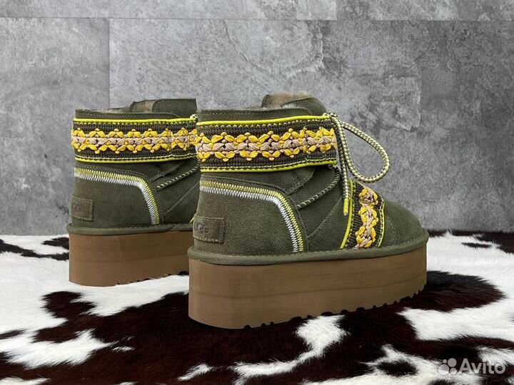 UGG Classic Mini Platform Khaki