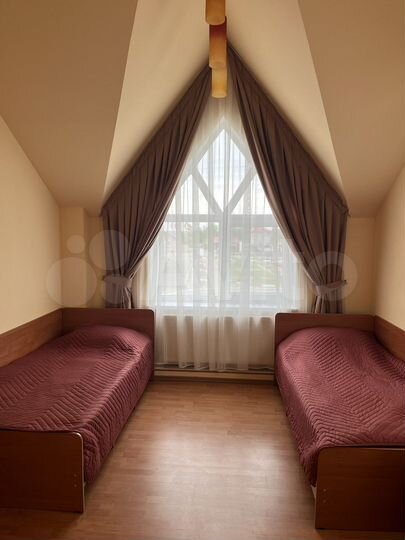 Комната 15 м² в 4-к., 2/2 эт.