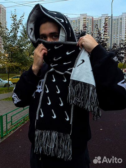Шарф Nike Swoosh