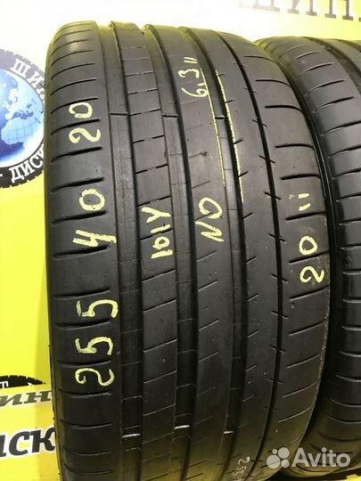 Michelin Pilot Super Sport 295/35 R20 и 255/40 R20 105Y