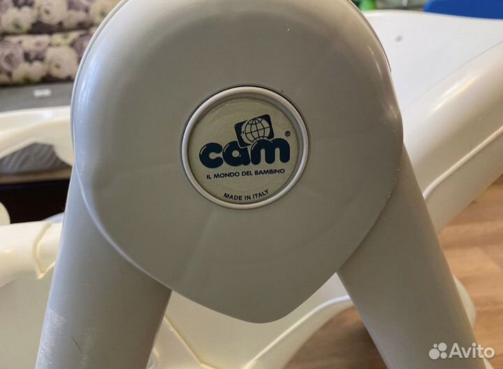 Стульчик для кормления cam