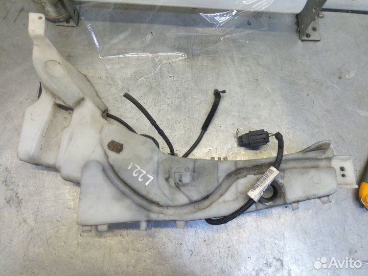 Бачок омывателя лобового стекла Ford Focus 2