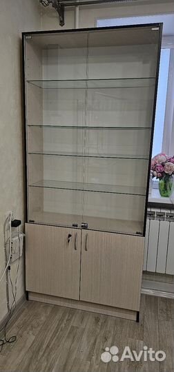Шкаф-витрина