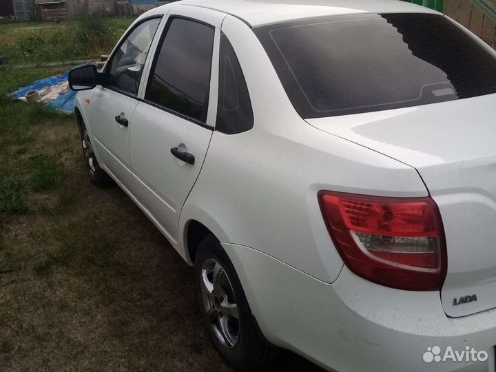 LADA Granta 1.6 МТ, 2012, 166 000 км