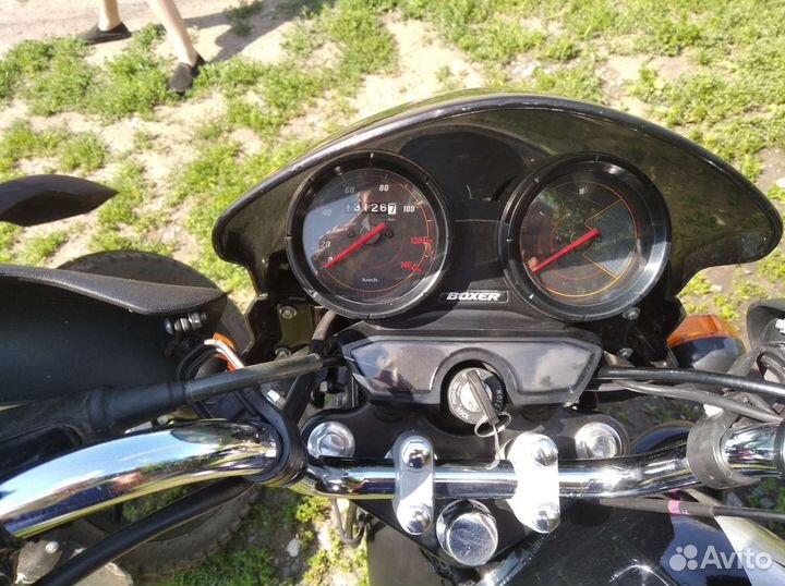 Bajaj boxer 125