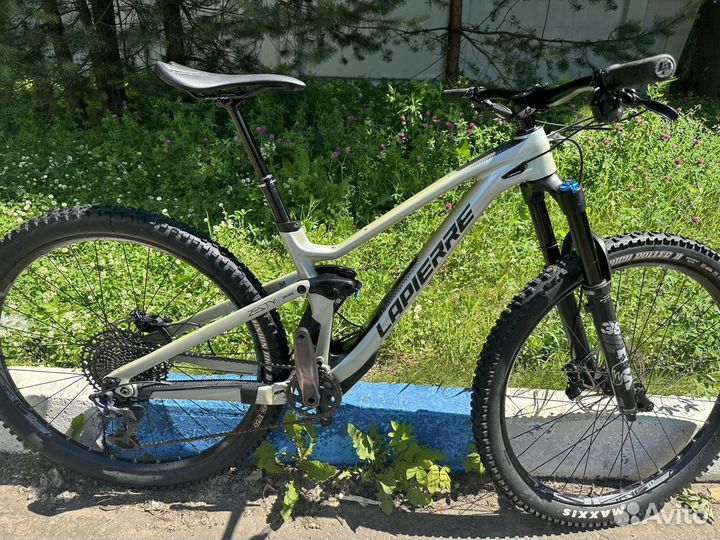 Карбоновый Lapierre Zesty AM 6.9 CF 2021 года