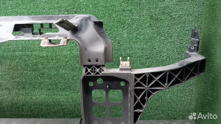 Рамка радиатора Hyundai Veloster