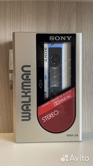 Кассетный плеер Sony Walkman WM-24