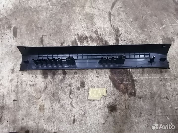 Накладка порога левая / правая Mazda Mazda 3 BM