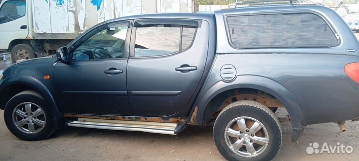 Mitsubishi L200 2.5 AT, 2008, 380 000 км