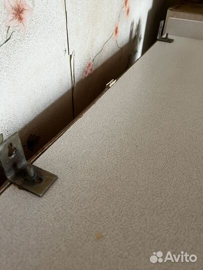 Шкаф навесной бу