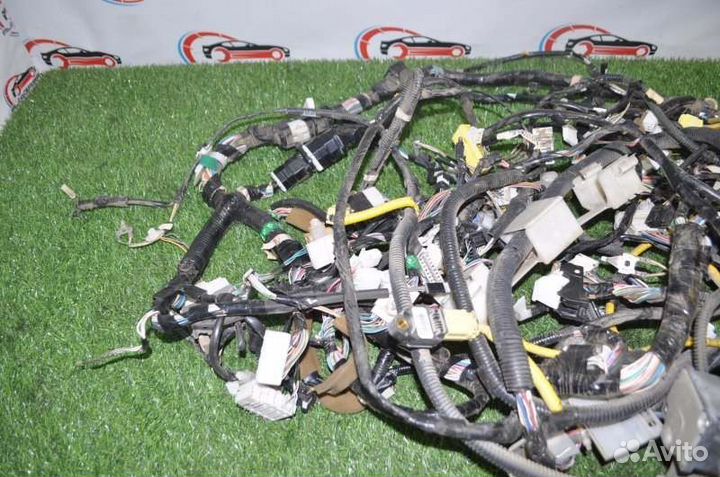 Коса подторпедная + caлона Toyota Tundra 3UR-FBE