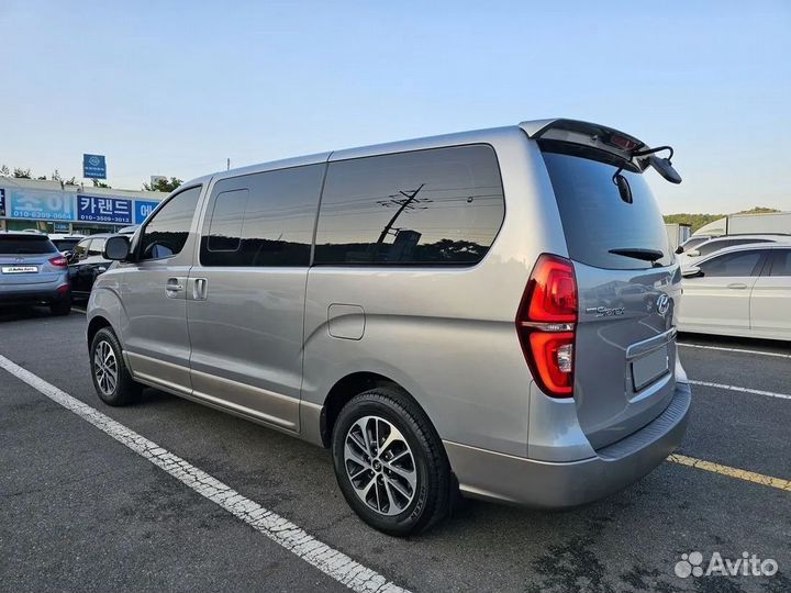 Hyundai Grand Starex 2.5 AT, 2019, 102 000 км