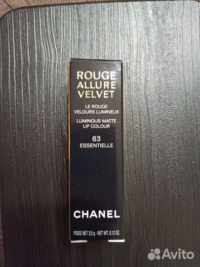 Chanel помада Rouge Allure velvet, тон 63