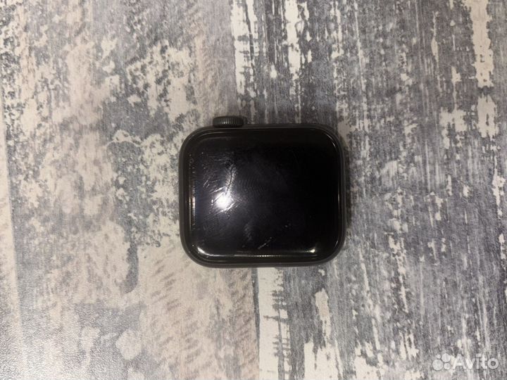 Часы apple watch se 40mm