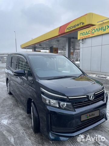 Toyota Voxy 2.0 CVT, 2016, 150 000 км