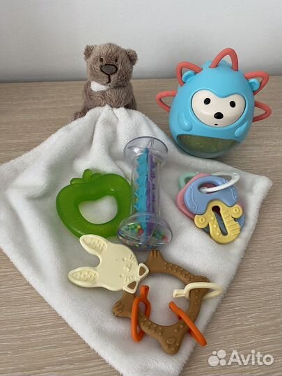 Развивающие игрушки для малышей