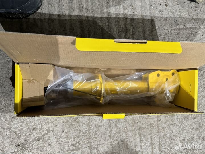 Стойка амортизаторная SU-1063