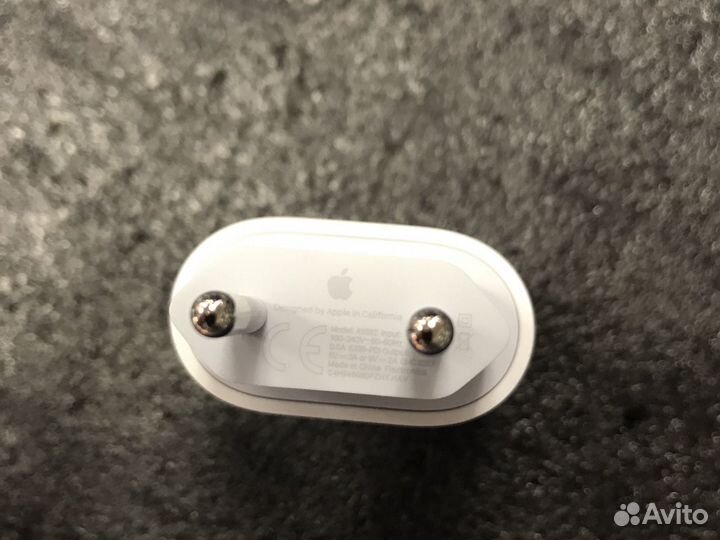 Блок для зарядки iPhone 11 Pro
