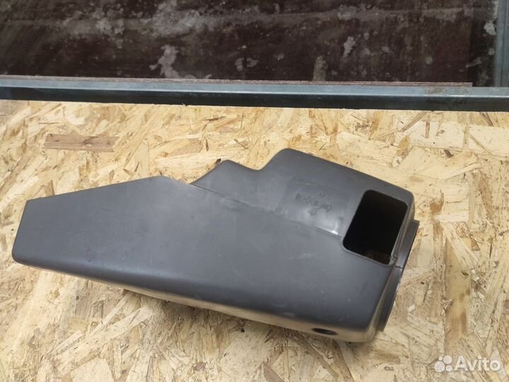 Киа Авелла кожух рулевой колонки