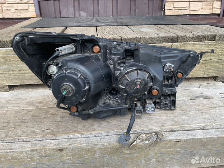 Mitsubishi asx фара правая