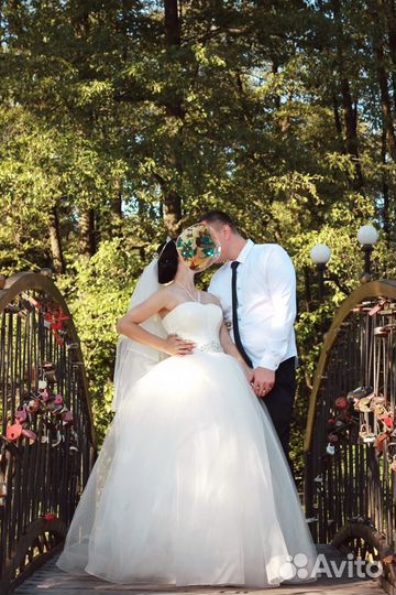 Свадебное платье