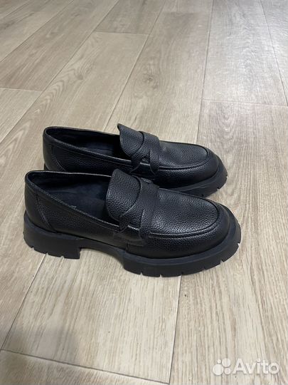 Лоферы жеские