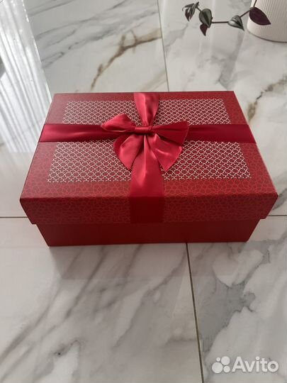 Коробка с бантом