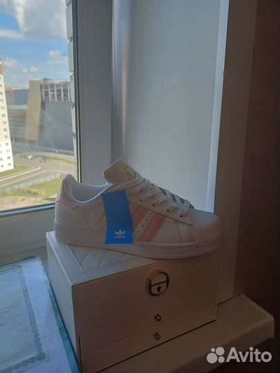 Кроссовки adidas superstar розовые